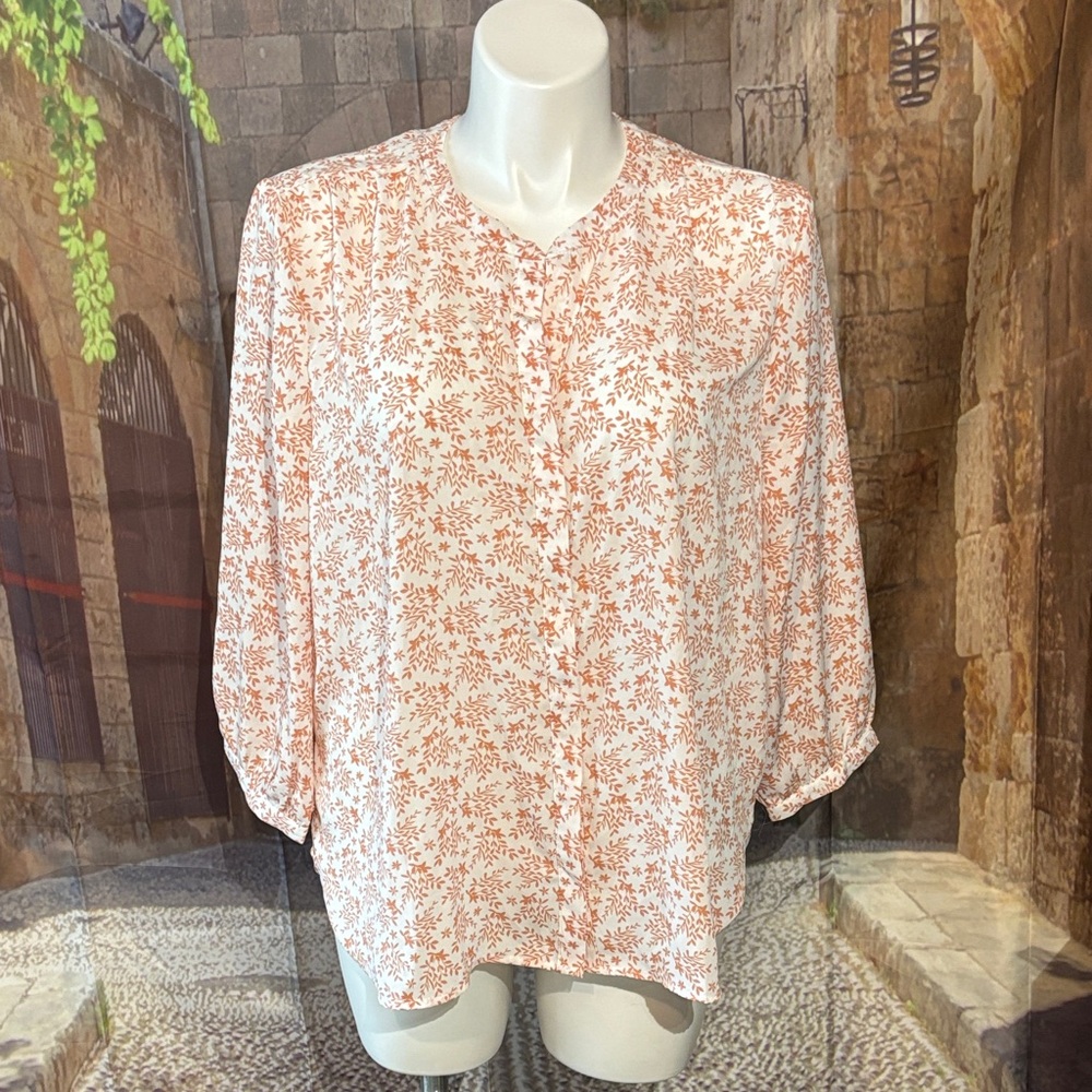 JACHS Girlfriend Floral Blouse - White and Peach